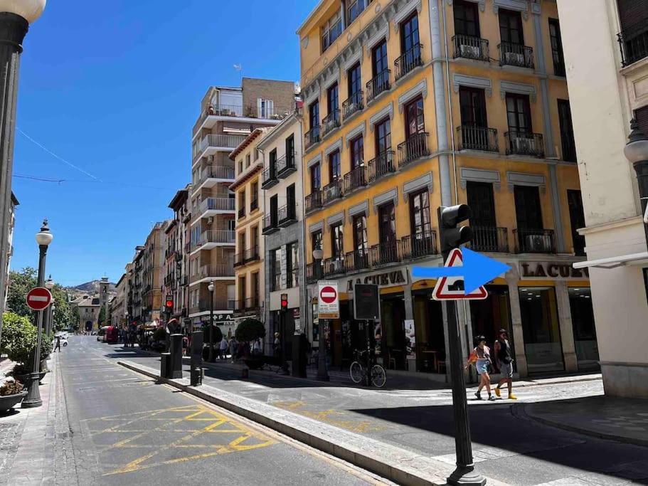 Apartamento Muy Centrico En Granada Exterior foto